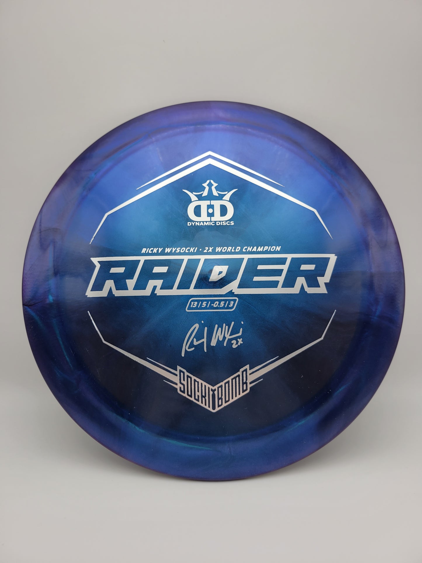 Dynamic Discs Lucid-X Chameleon Raider Ricky Wysocki Sockibomb Stamp